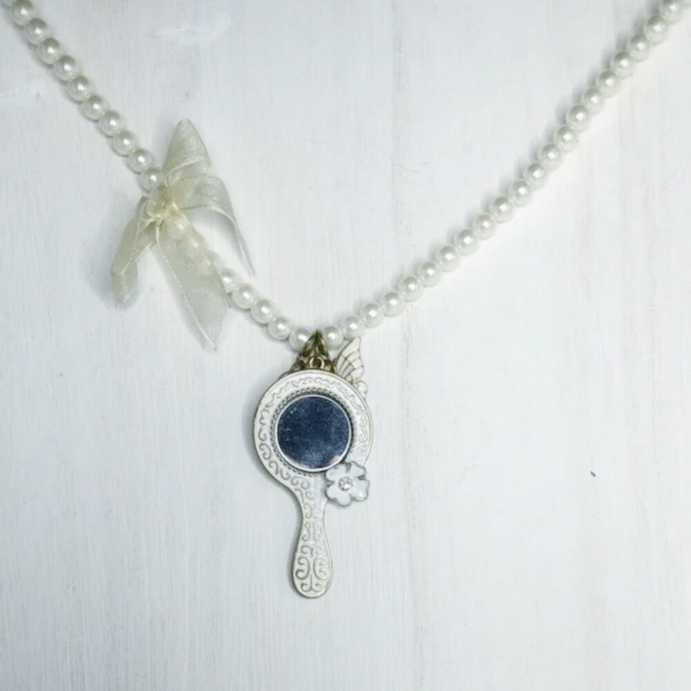 Claire's Synthetic Pearl Necklace Mirror Charm